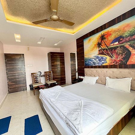 Shree Ganesh Hotel Puri Esterno foto
