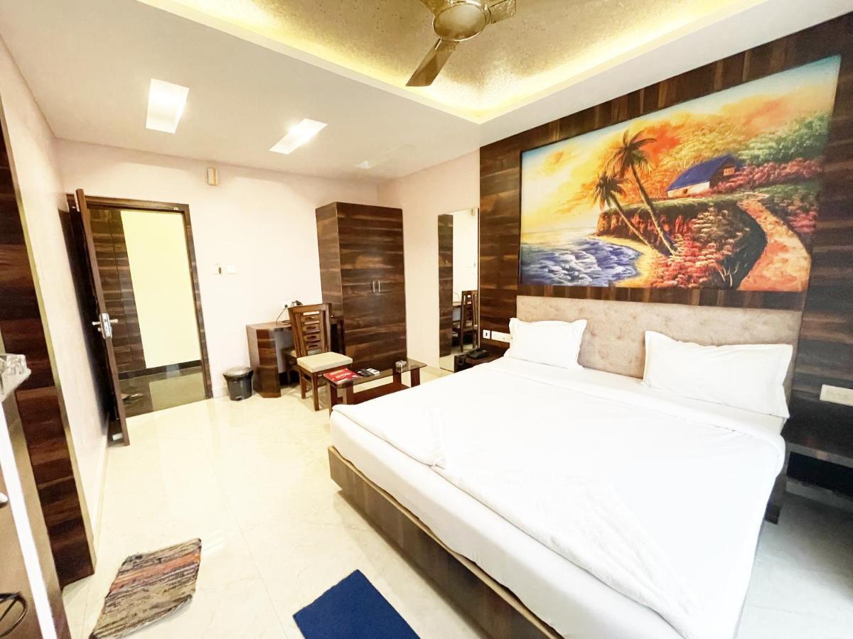 Shree Ganesh Hotel Puri Esterno foto