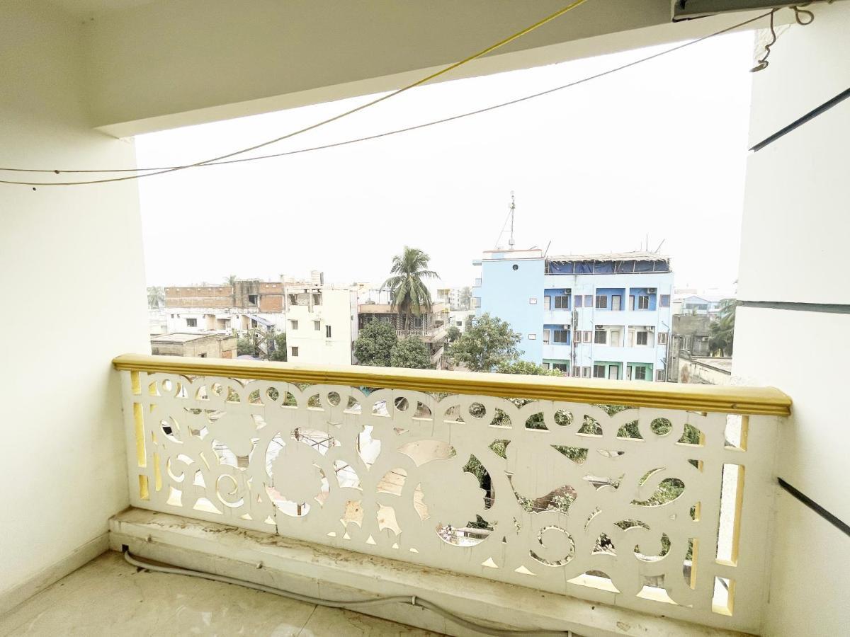 Shree Ganesh Hotel Puri Esterno foto
