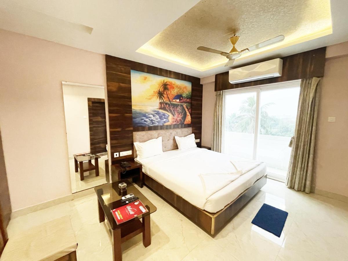Shree Ganesh Hotel Puri Esterno foto