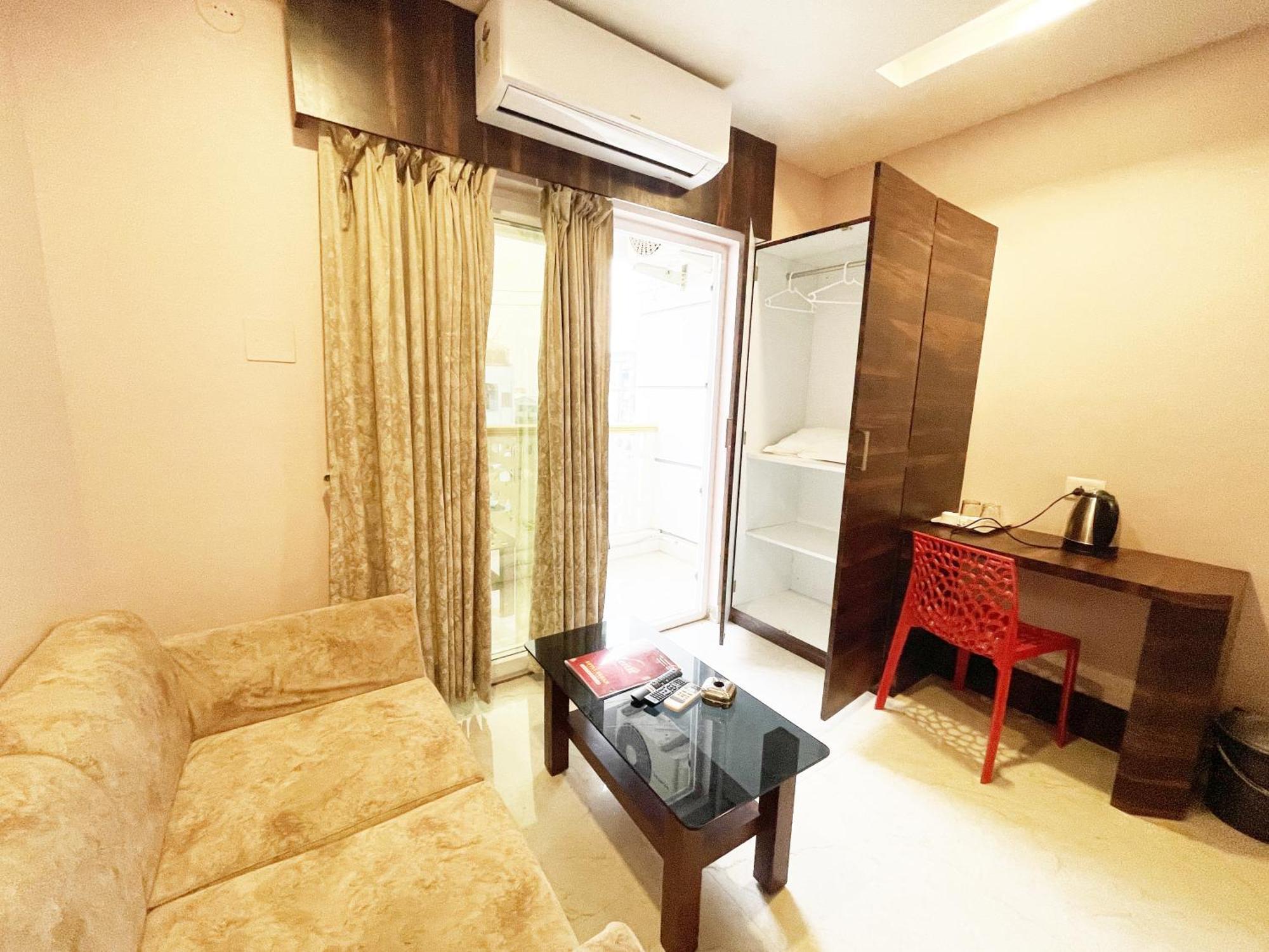 Shree Ganesh Hotel Puri Esterno foto