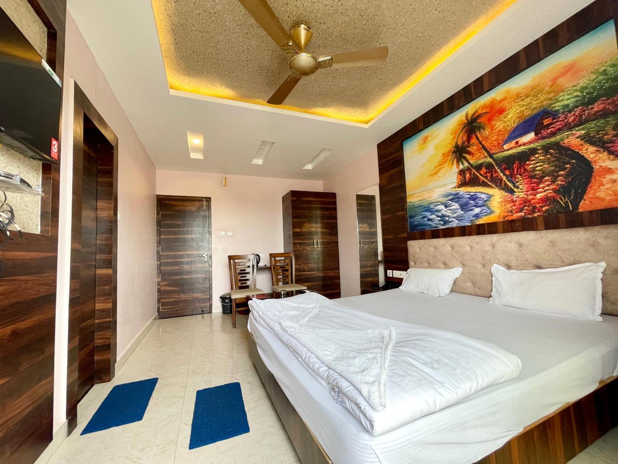 Shree Ganesh Hotel Puri Esterno foto