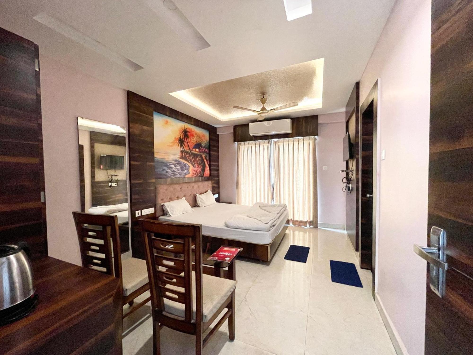 Shree Ganesh Hotel Puri Esterno foto