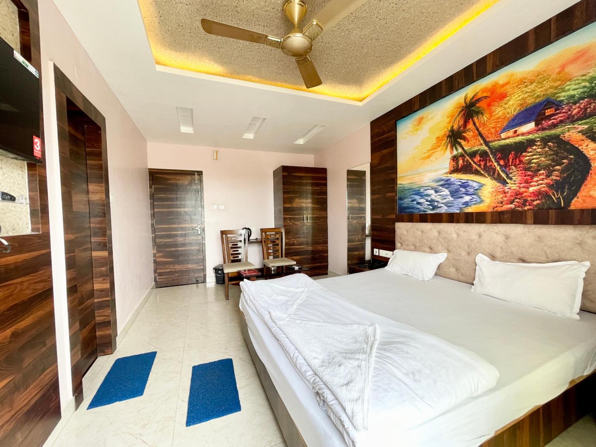 Shree Ganesh Hotel Puri Esterno foto